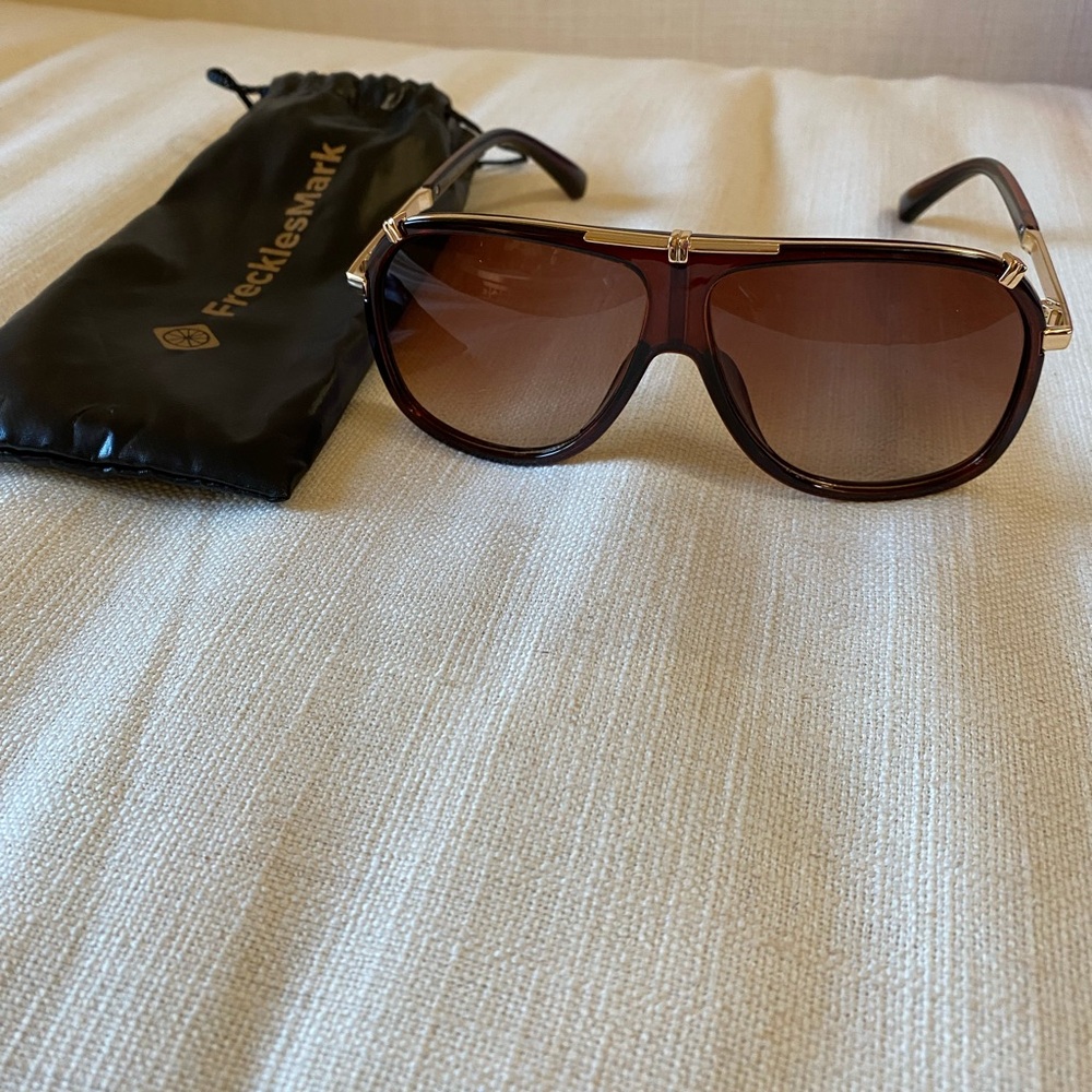 Brown Aviator Sunglasses